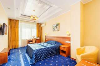 Гостиница Агора Алушта Улучшенный двухместный номер с 2 отдельными кроватями-1