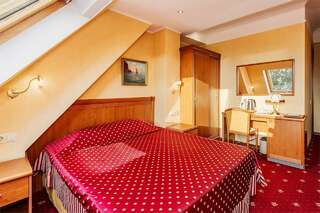 Гостиница Агора Алушта Двухместный номер с 1 кроватью или 2 отдельными кроватями-2